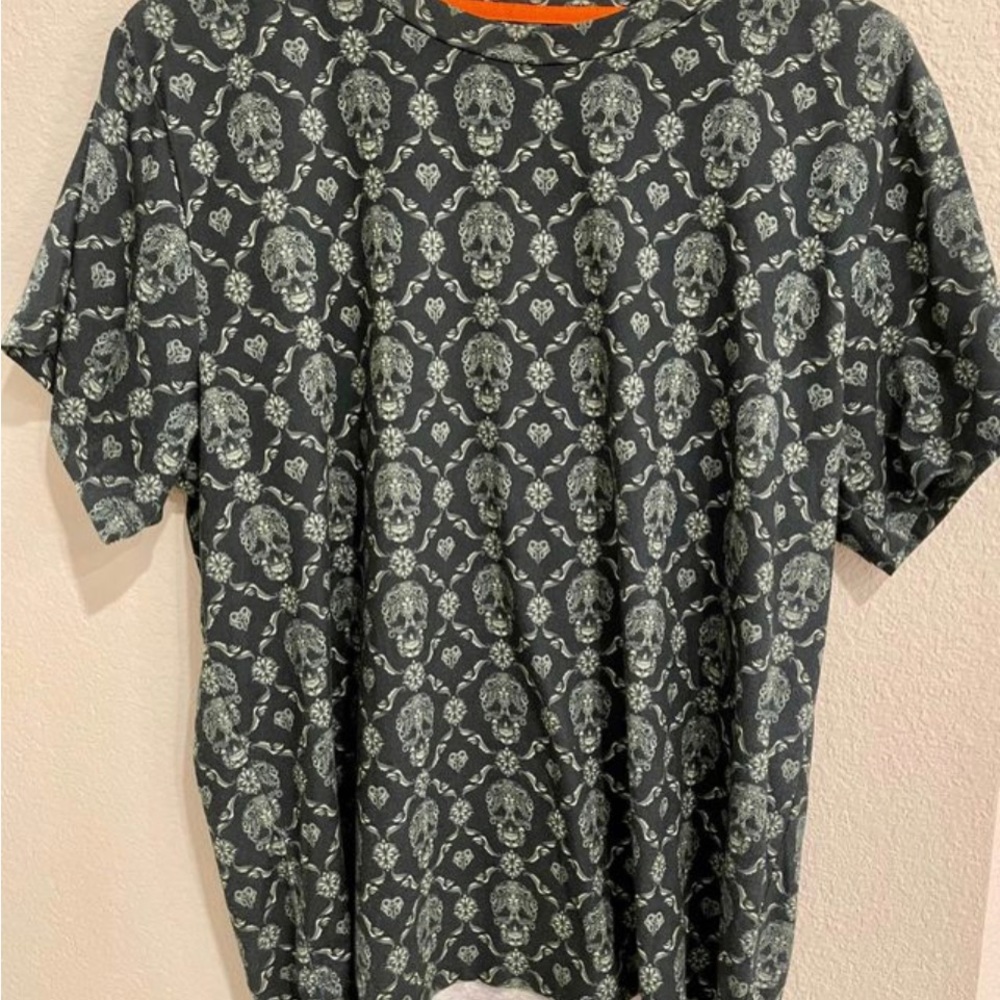 Brooklyn Standard High-Low Dia de los Muertos Skull T shirt XL